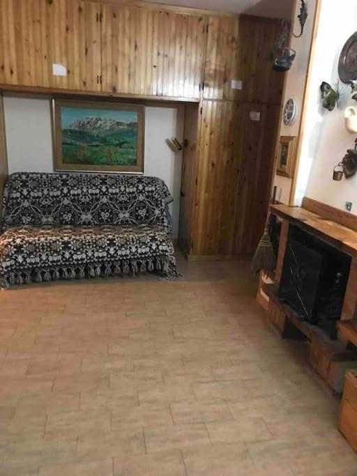 Appartamento Incantevole Con Camino Rocca di Mezzo Esterno foto